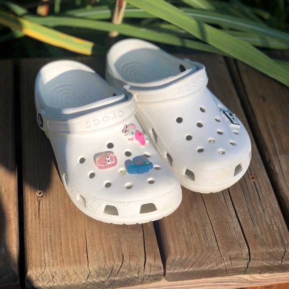 CROCS - Picture 1 of 3